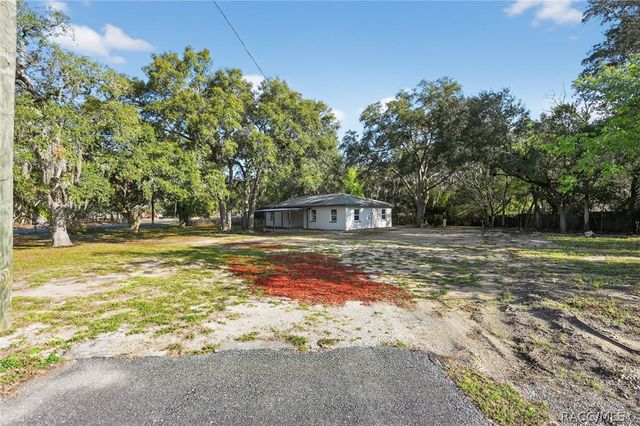5859 S Oldfield Avenue, Homosassa, FL 34446