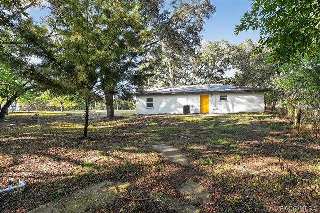 5859 S Oldfield Avenue, Homosassa, FL 34446