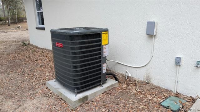 5859 S Oldfield Avenue, Homosassa, FL 34446