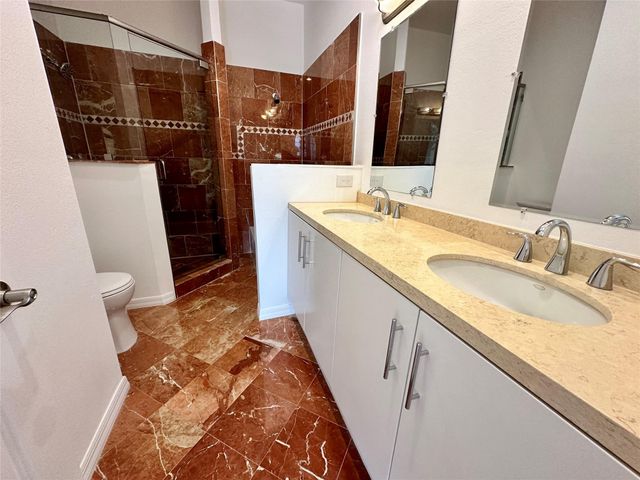 3213 NE 5th Street 201, Pompano Beach, FL 33062