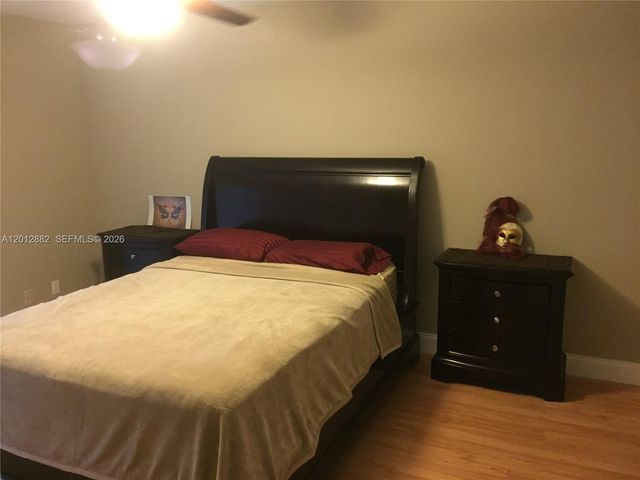 9820 NW 65th Ct B13, Tamarac, FL 33321