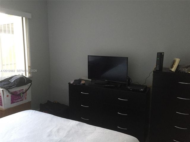 9820 NW 65th Ct B13, Tamarac, FL 33321