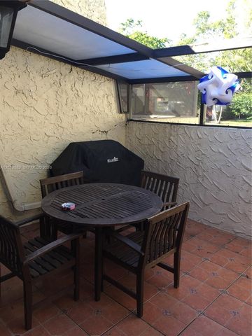 9820 NW 65th Ct B13, Tamarac, FL 33321