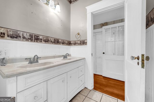 490 College Street, Royston, GA 30662