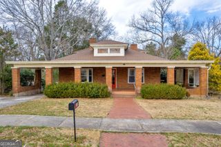 490 College Street, Royston, GA 30662