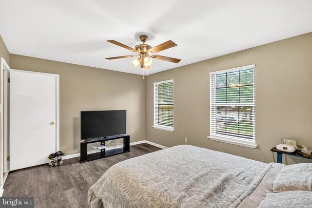 7 VAIL RD, Sicklerville, NJ 08081