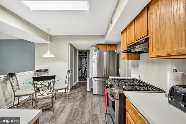 7 VAIL RD, Sicklerville, NJ 08081