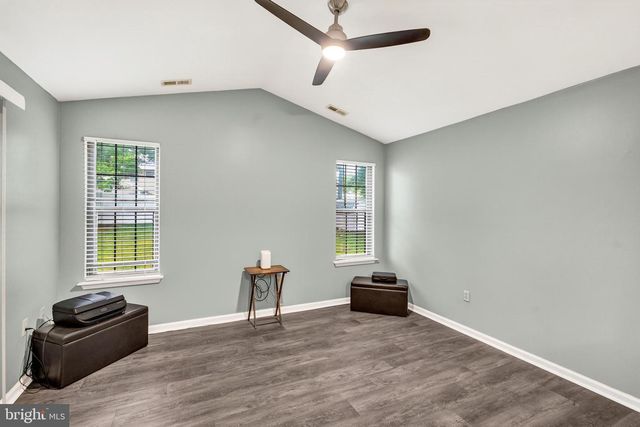 7 VAIL RD, Sicklerville, NJ 08081