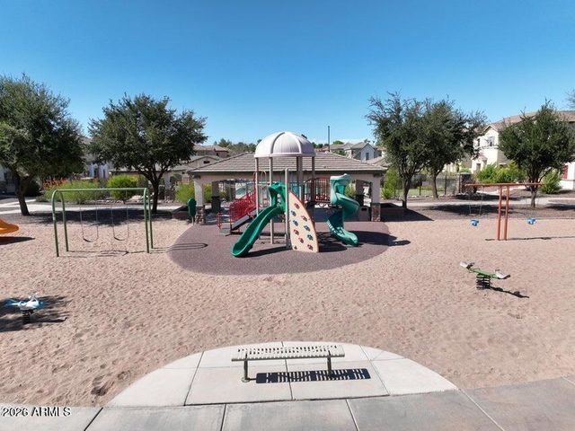 464 N RANGER Trail, Gilbert, AZ 85234