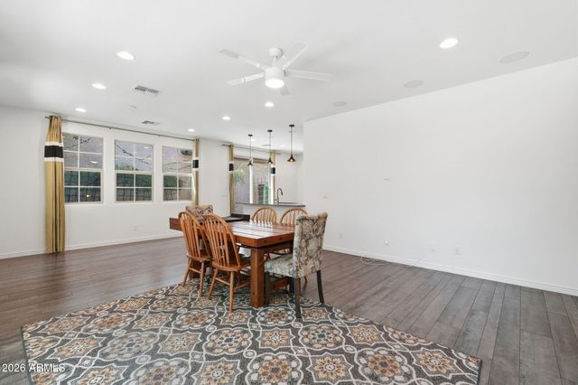 464 N RANGER Trail, Gilbert, AZ 85234