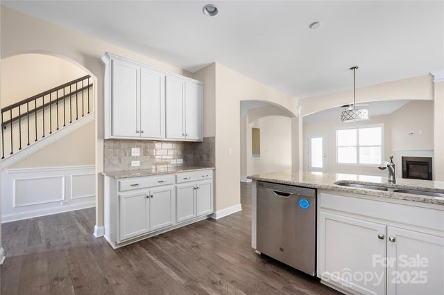 9026 Raven Top Drive, Mint Hill, NC 28227