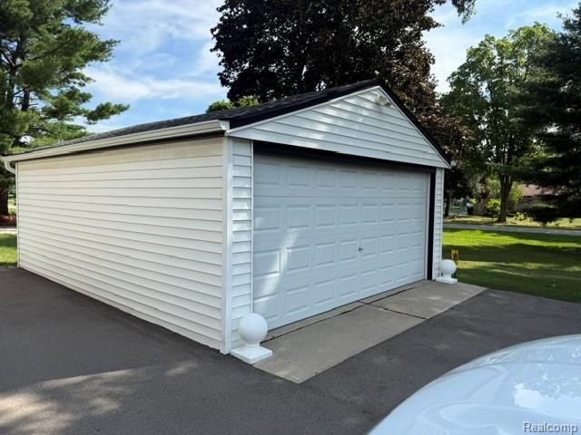 2555 Judy Lane, Shelby Charter Township, MI 48316