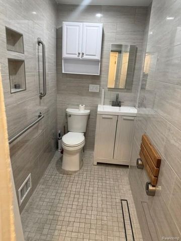 2555 Judy Lane, Shelby Charter Township, MI 48316