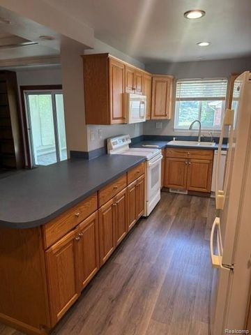 2555 Judy Lane, Shelby Charter Township, MI 48316