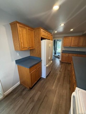 2555 Judy Lane, Shelby Charter Township, MI 48316