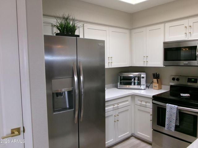 9151 W GREENWAY Road 269, Peoria, AZ 85381