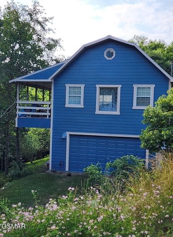 2501 Valley View Road, Dandridge, TN 37725