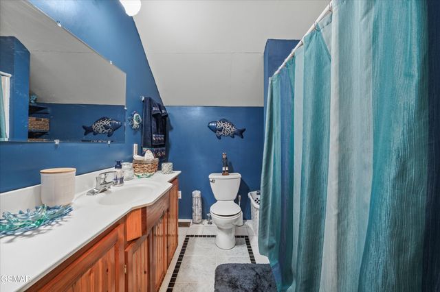 2501 Valley View Road, Dandridge, TN 37725
