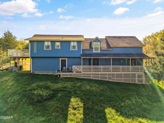 2501 Valley View Road, Dandridge, TN 37725