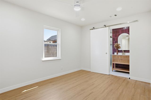 5601 Samuel Huston Ave, Austin, TX 78721