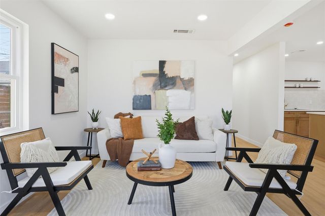 5601 Samuel Huston Ave, Austin, TX 78721