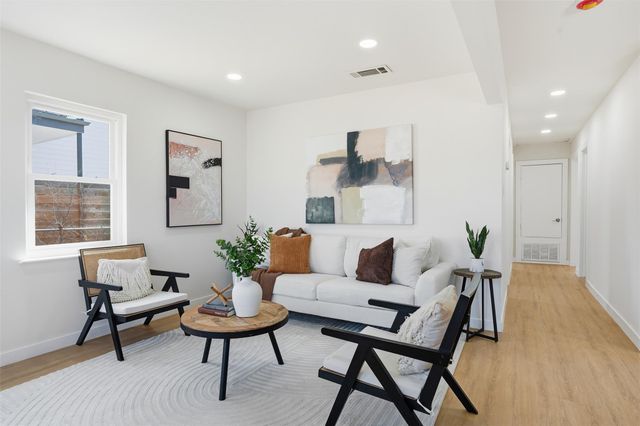 5601 Samuel Huston Ave, Austin, TX 78721