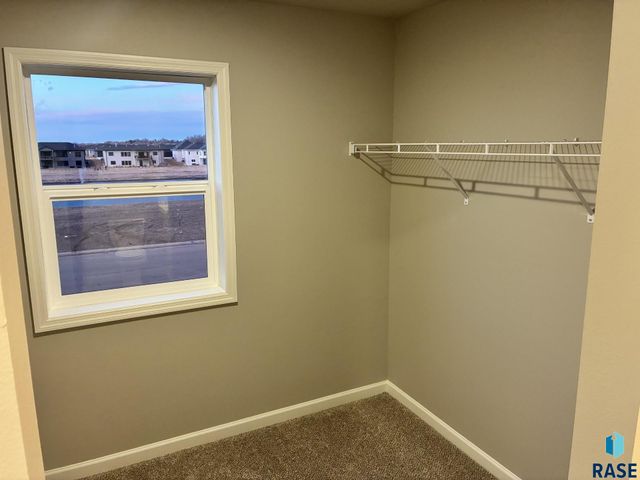 819 Estate St Street, Harrisburg, SD 57032