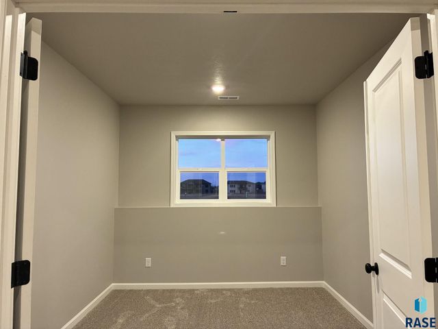 819 Estate St Street, Harrisburg, SD 57032