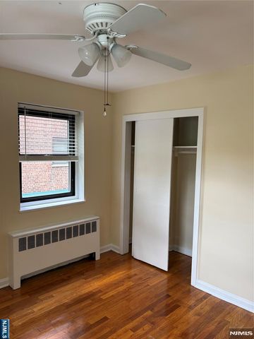 2337 Hudson Terrace B10, Fort Lee, NJ 07024