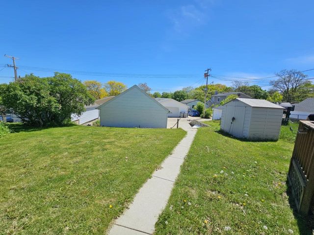 2914 S 51st STREET, Milwaukee, WI 53219