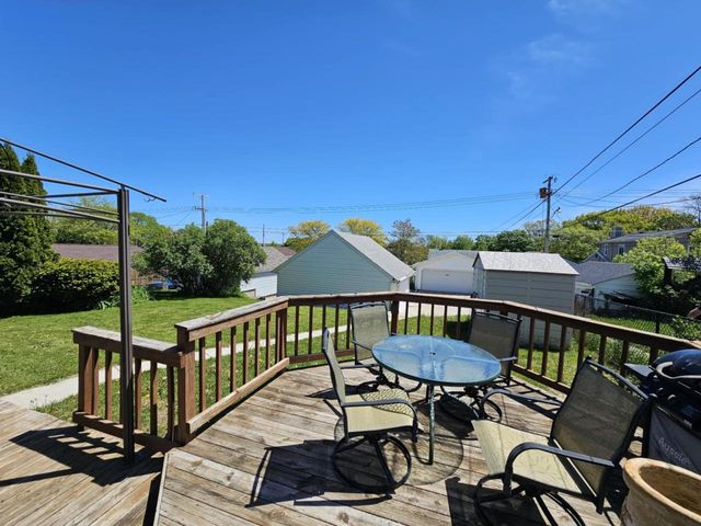 2914 S 51st STREET, Milwaukee, WI 53219