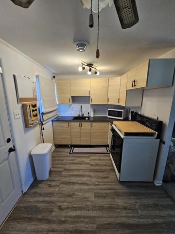 2914 S 51st STREET, Milwaukee, WI 53219