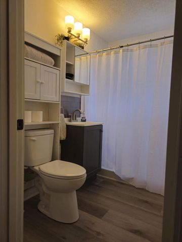 2914 S 51st STREET, Milwaukee, WI 53219