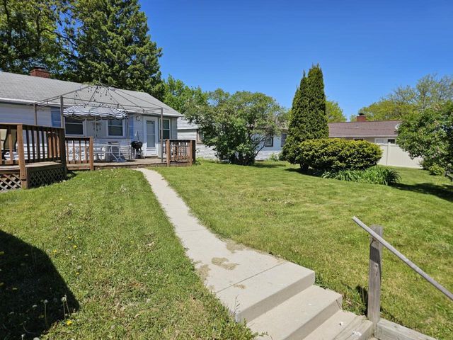 2914 S 51st STREET, Milwaukee, WI 53219