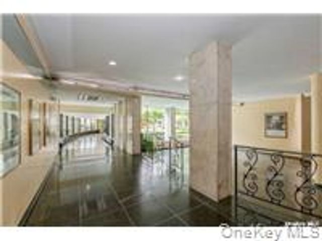 61-15 97 14E, Rego Park, NY 11374