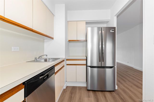 61-15 97 14E, Rego Park, NY 11374