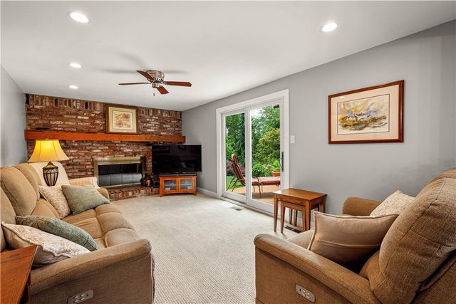 1746 Grey Mill Drive, Upper St Clair, PA 15241