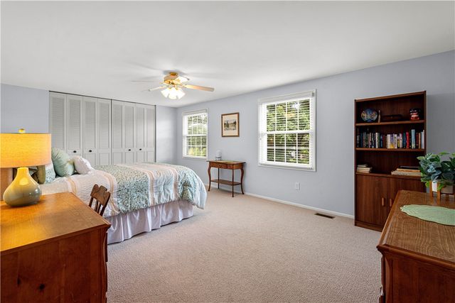 1746 Grey Mill Drive, Upper St Clair, PA 15241