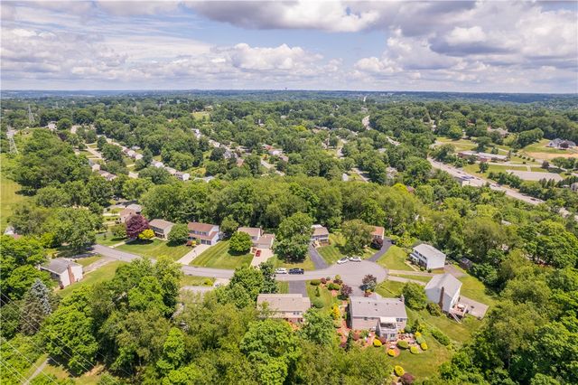 1746 Grey Mill Drive, Upper St Clair, PA 15241
