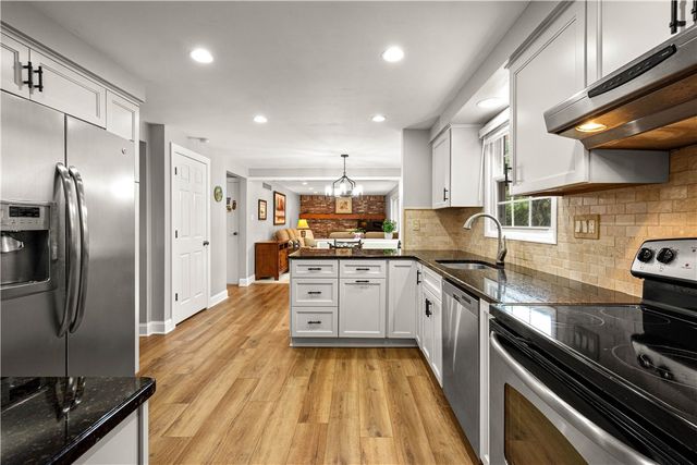 1746 Grey Mill Drive, Upper St Clair, PA 15241
