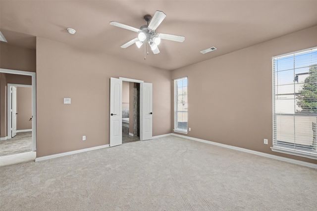 109 Silver Rose Boulevard, Burleson, TX 76028