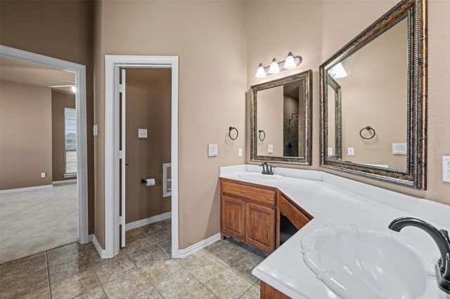 109 Silver Rose Boulevard, Burleson, TX 76028