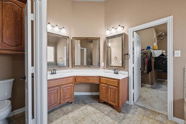 109 Silver Rose Boulevard, Burleson, TX 76028