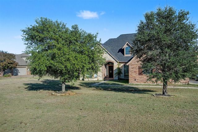 109 Silver Rose Boulevard, Burleson, TX 76028