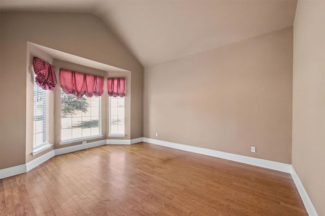 109 Silver Rose Boulevard, Burleson, TX 76028