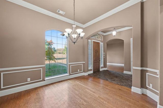 109 Silver Rose Boulevard, Burleson, TX 76028