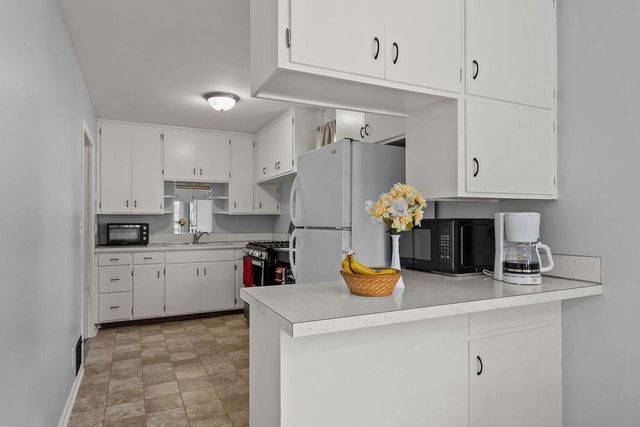 405 BUCHANAN STREET, Little Chute, WI 54140