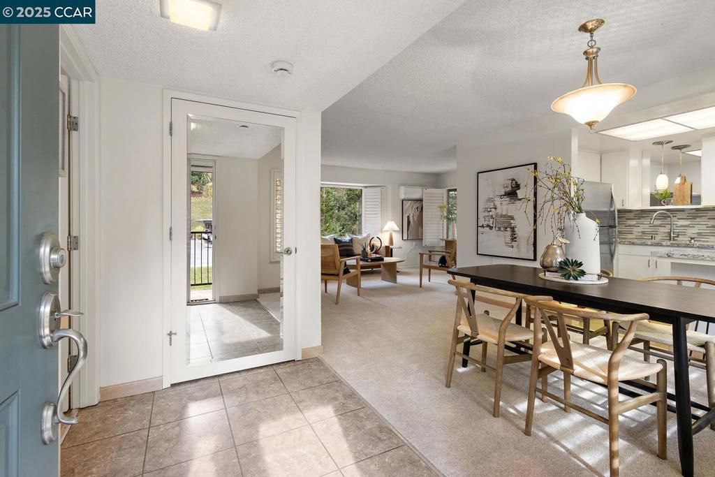 1501 Skycrest Dr 3, Walnut Creek, CA 94595