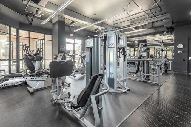 717 S Riverside Dr Apt 1102, Memphis, TN 38103