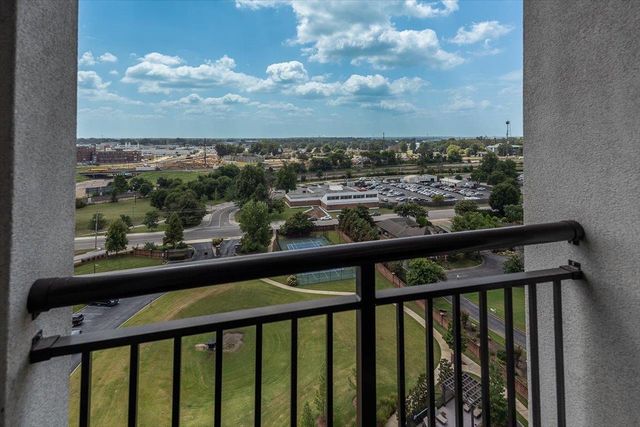 717 S Riverside Dr Apt 1102, Memphis, TN 38103